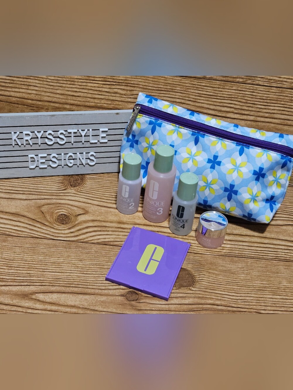 Clinique Skincare Bundle With Mirror